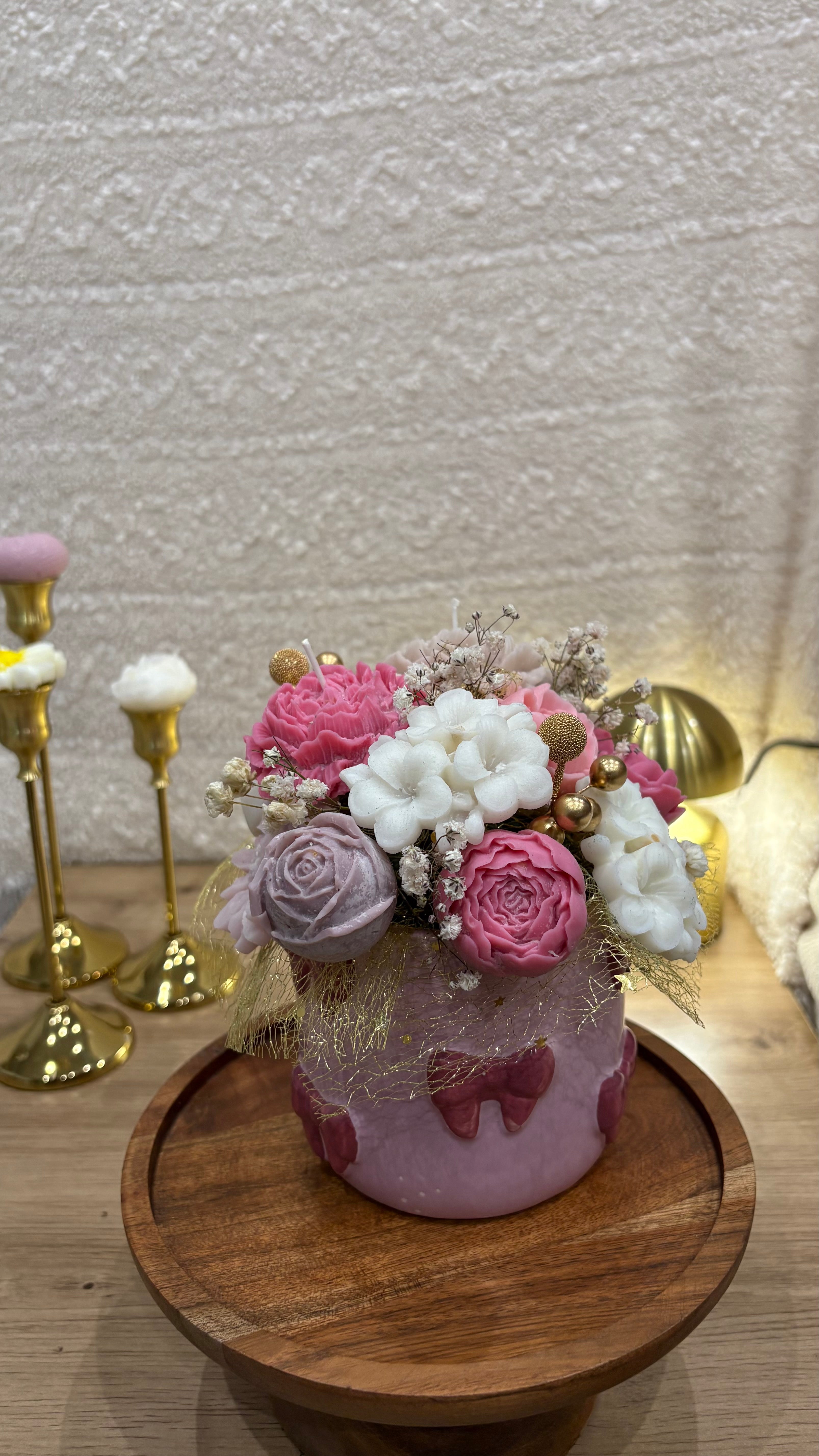 Petit vase fleuri